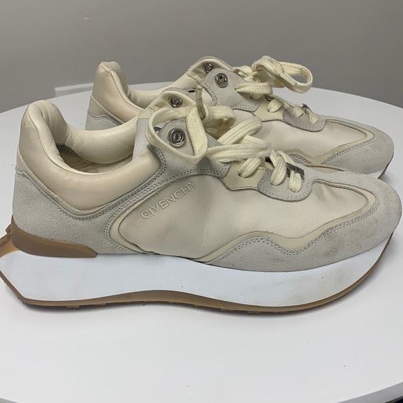 Givenchy ‘GIV’ Sneaker. Size 38. Off white. Minor wear pictured.